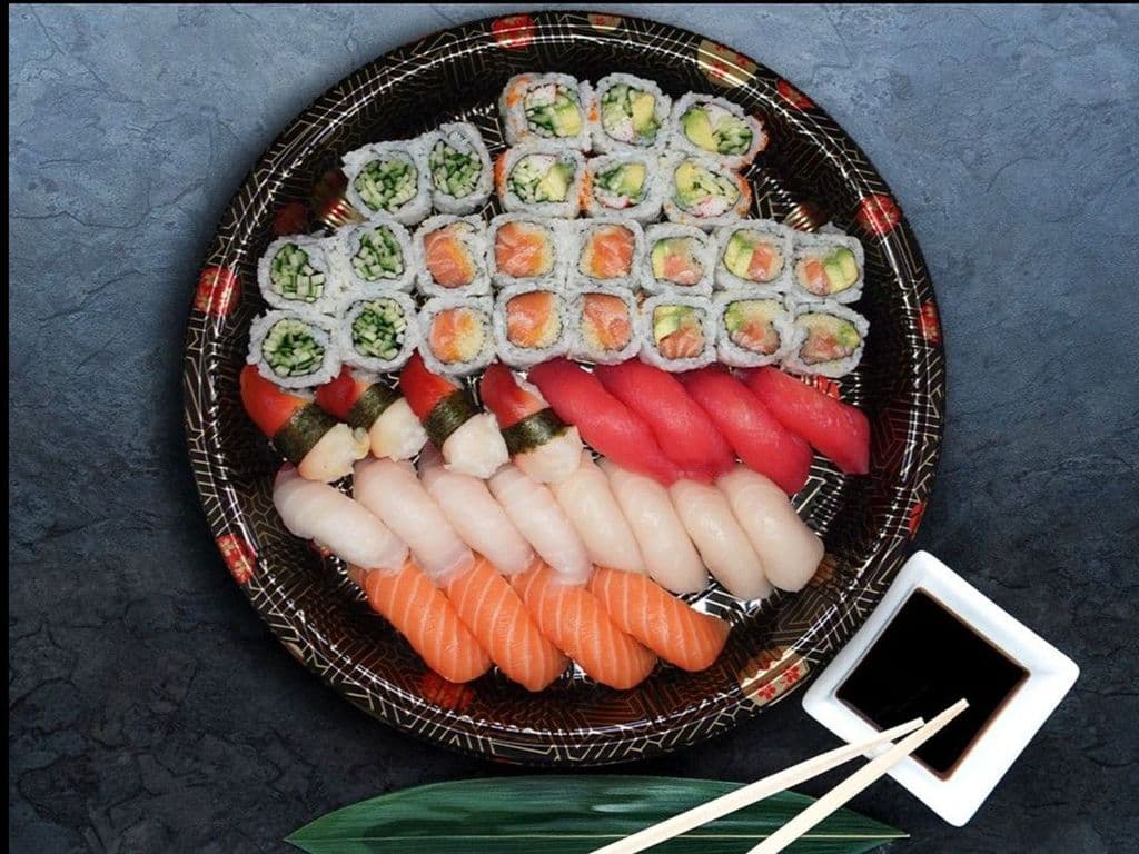 Party Trays C 44pcs