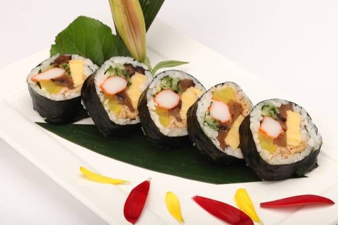 Futomaki Roll (5 pcs)