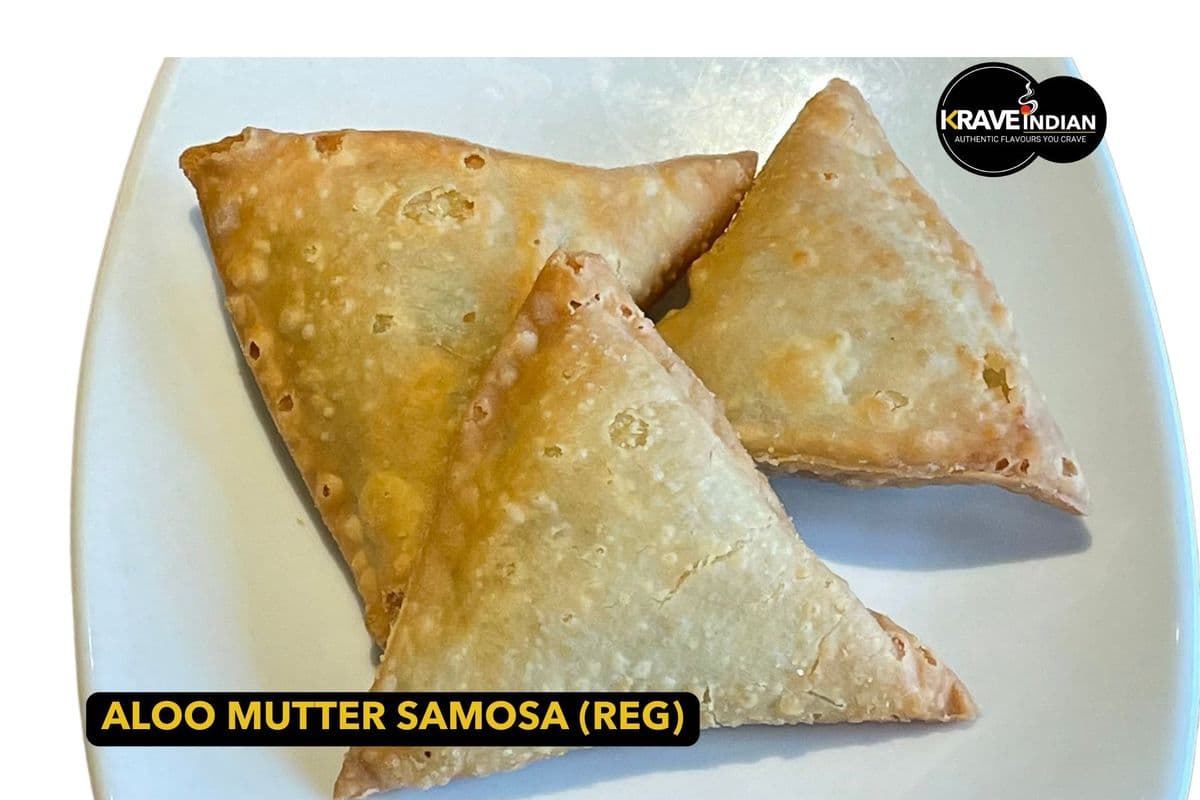 Aloo Mutter Samosa (regular) (1 pcs)