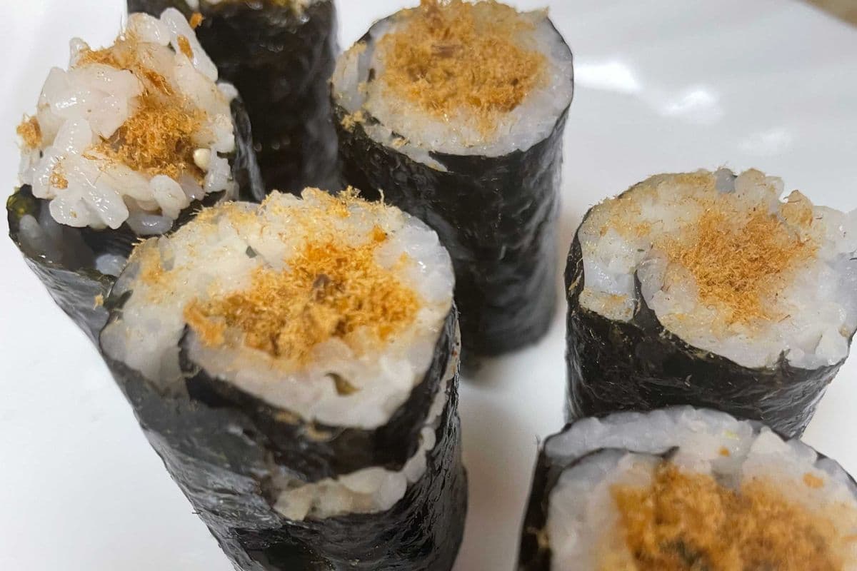 Pork Floss Maki ( Dry Pork Floss small roll, 6pc)