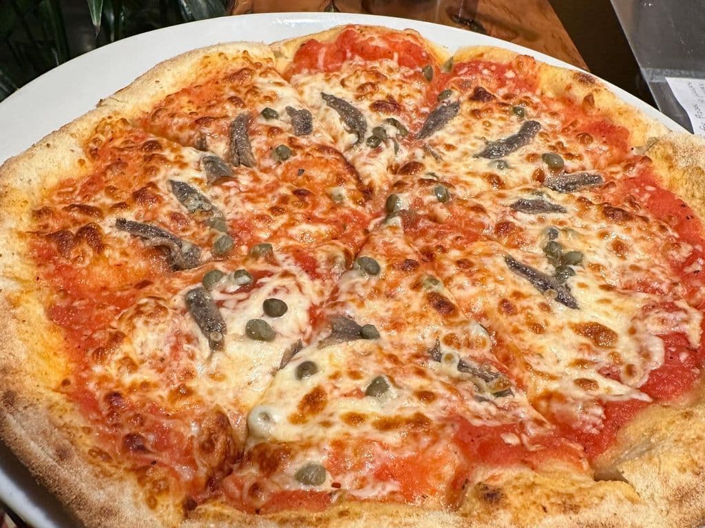 3. NAPOLI PIZZA