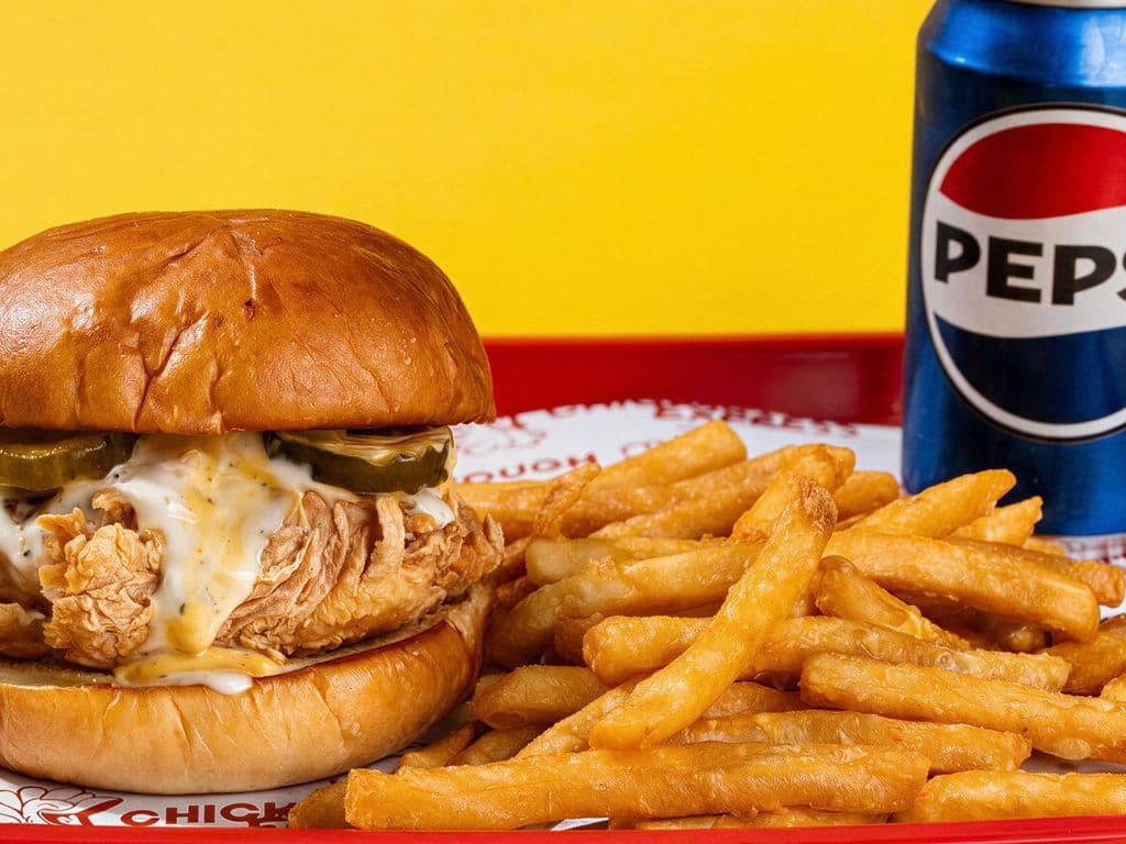 CND Classic Fried Chicken Sandwich Combo 