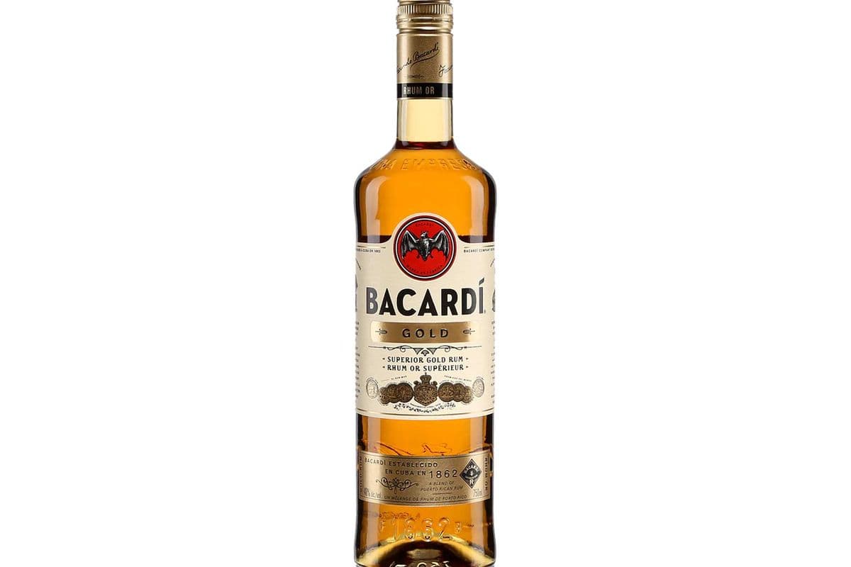 Bacardi Gold Rum 750ml (1 x 750 ml)
