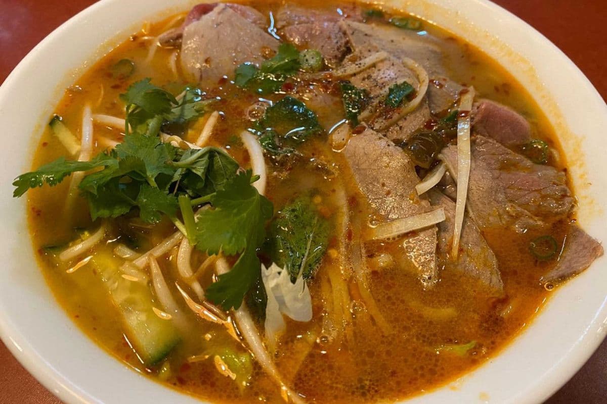 P3- Satay Pho (spicy soup)