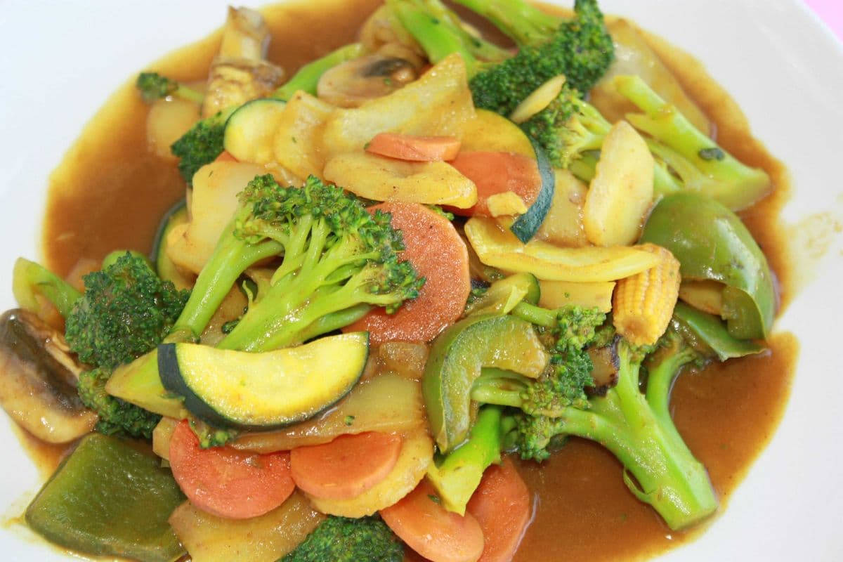 Mixed vegetable with Curry Sauce