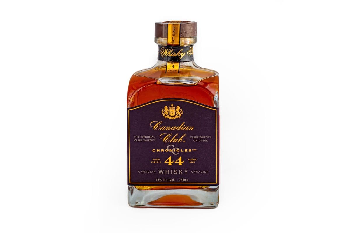 CANADIAN CLUB 44 YRS (1 x 750 ML)