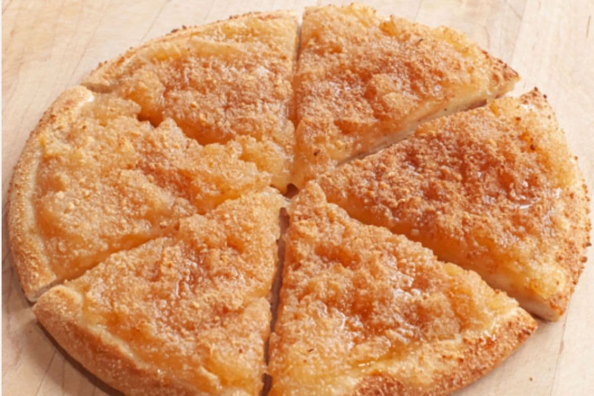 Apple Dessert Pizza
