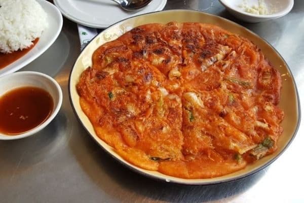 59. Crepe au kimchi avec thon / Kimchi Pancake with Tuna