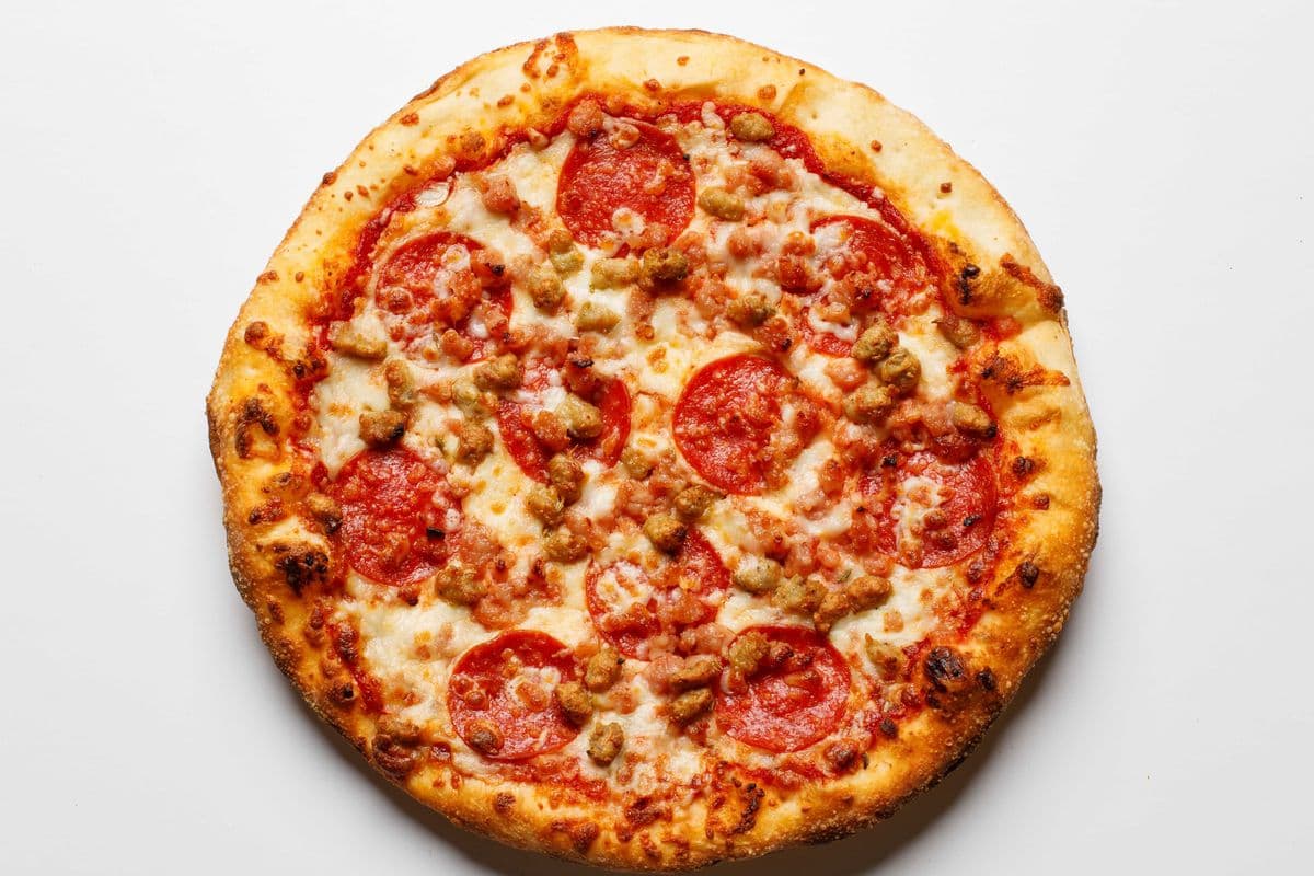 Meat Traditional Pizza
