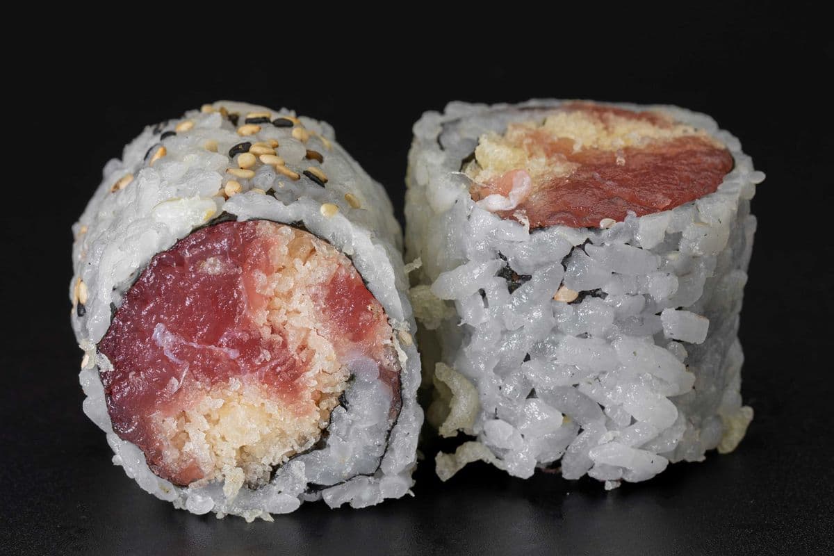 140. Spicy Tuna Roll (6 pcs)