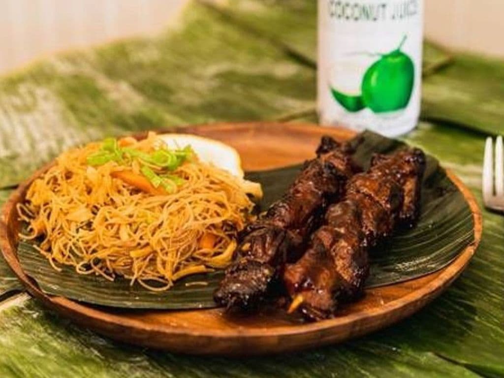 Dado's pork BBQ skewers (2 pcs)