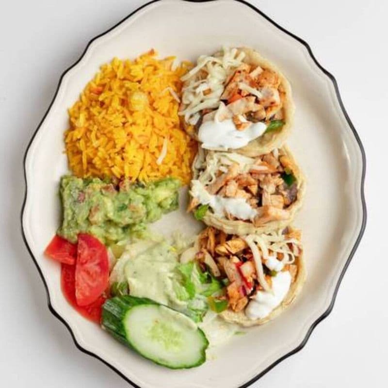 Sopes + boisson / Sopes + Drink