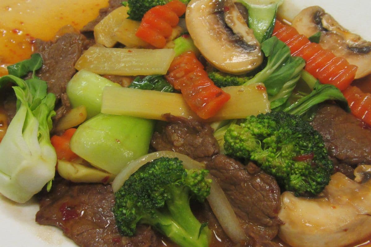 807. Stir-Fried Chicken, or Beef, or Shrimp with Mixed Vegetables