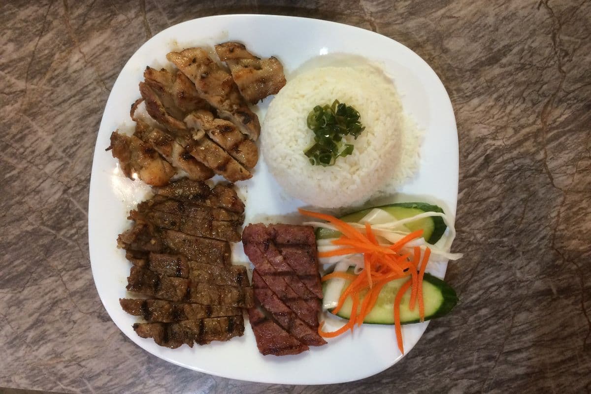 C55. Grilled Pork Sausage, Grilled Chicken & Grilled Pork Rice Dish/ Com Ba Mau