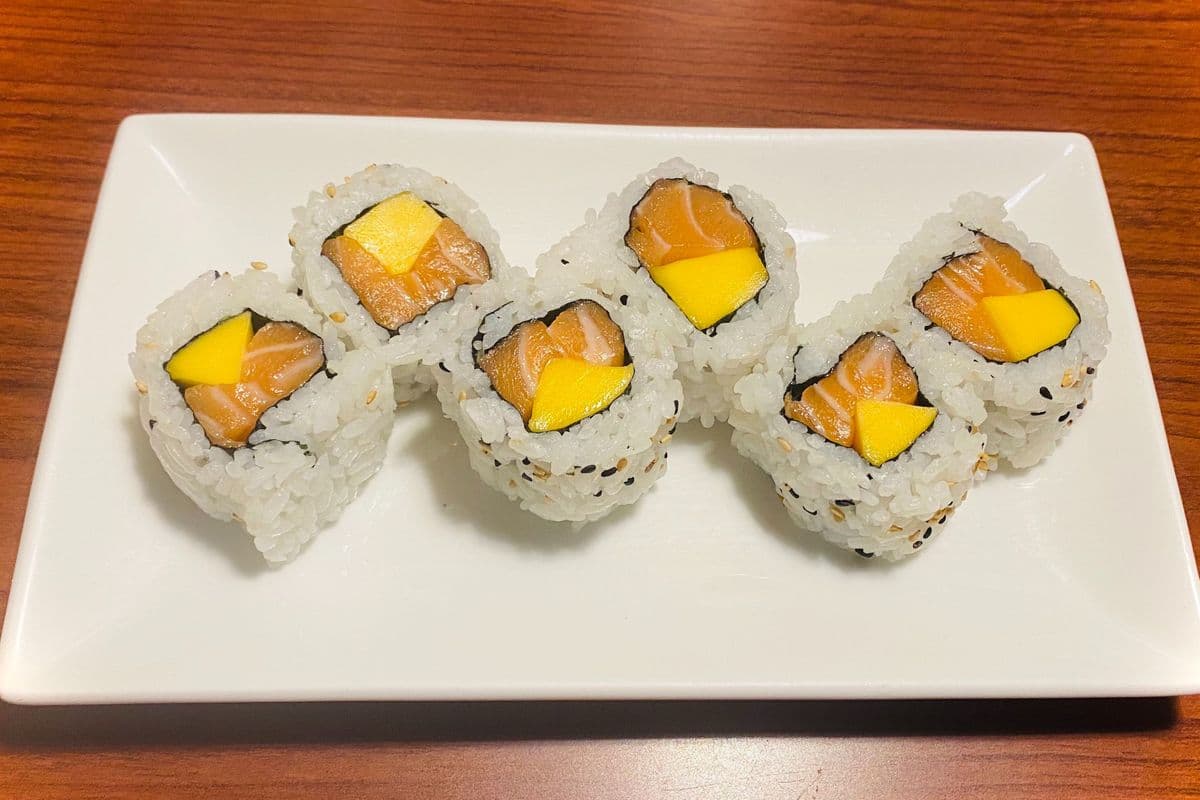 Mango and Salmon Roll