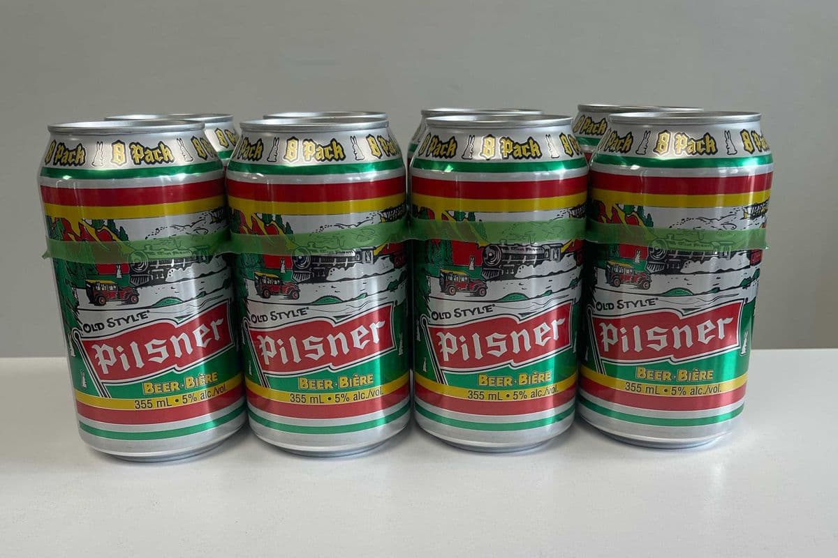Old Style Pilsner (8 Pack, Cans) (8 x 355ml)