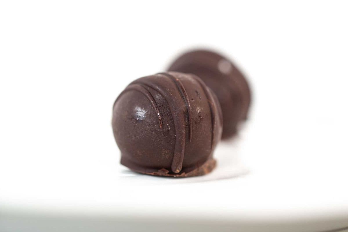 Chocolate Peanut Butter Ball (2 pcs)