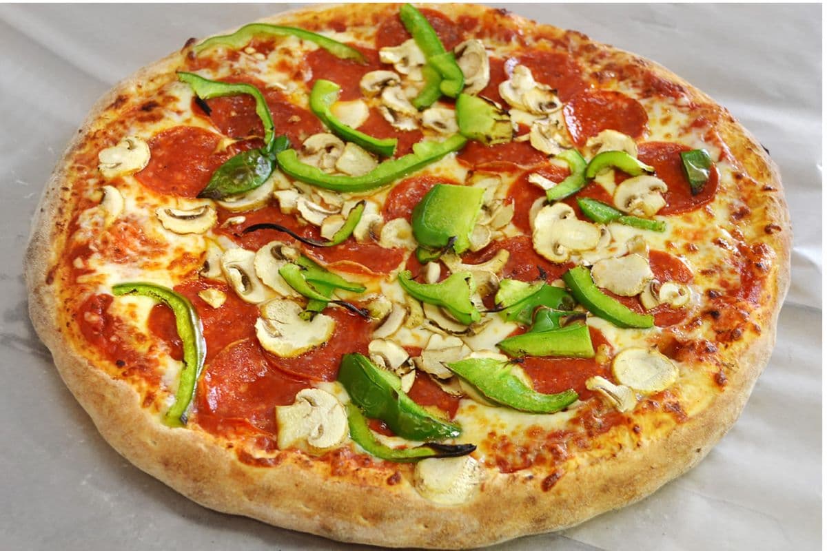 X-Large Pizza & 1 Dip
