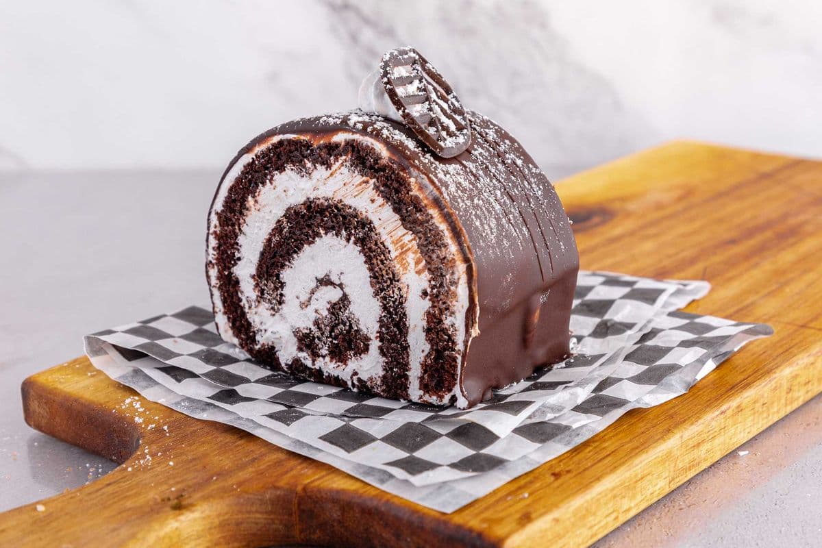 Chocolate Swiss Roll (2"w x 3.5"c)