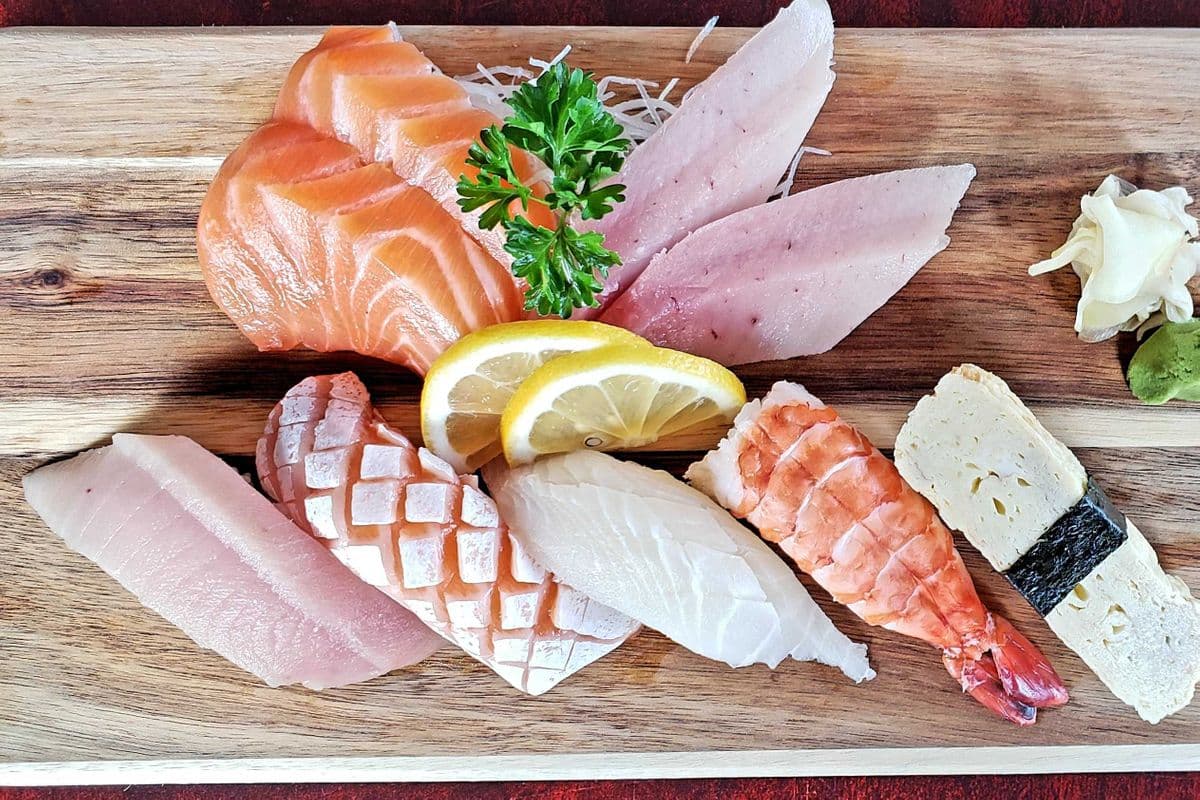 Sashimi and Sushi Combo