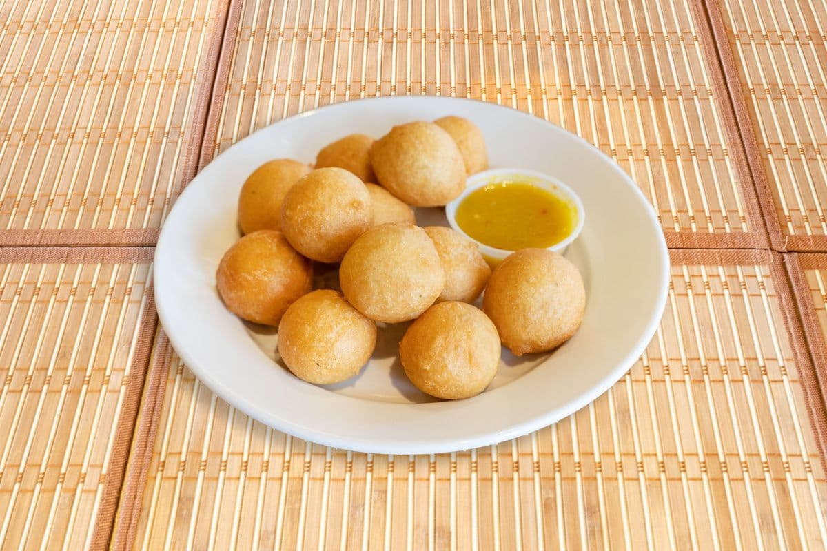 Pholourie (12 pcs)