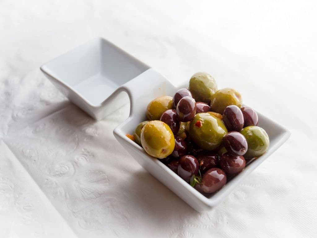 Olives (Olivas)