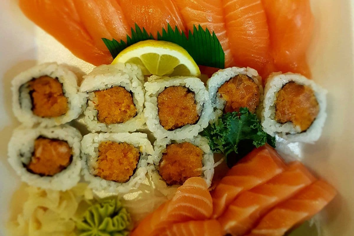 Salmon Love Set (19 pcs)