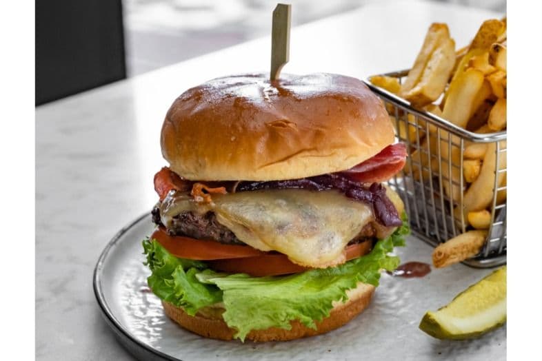 Cavu Burger