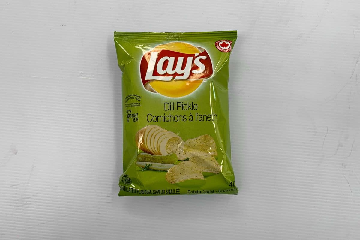 Lays Dill Pickle Potato Chips (40 g)