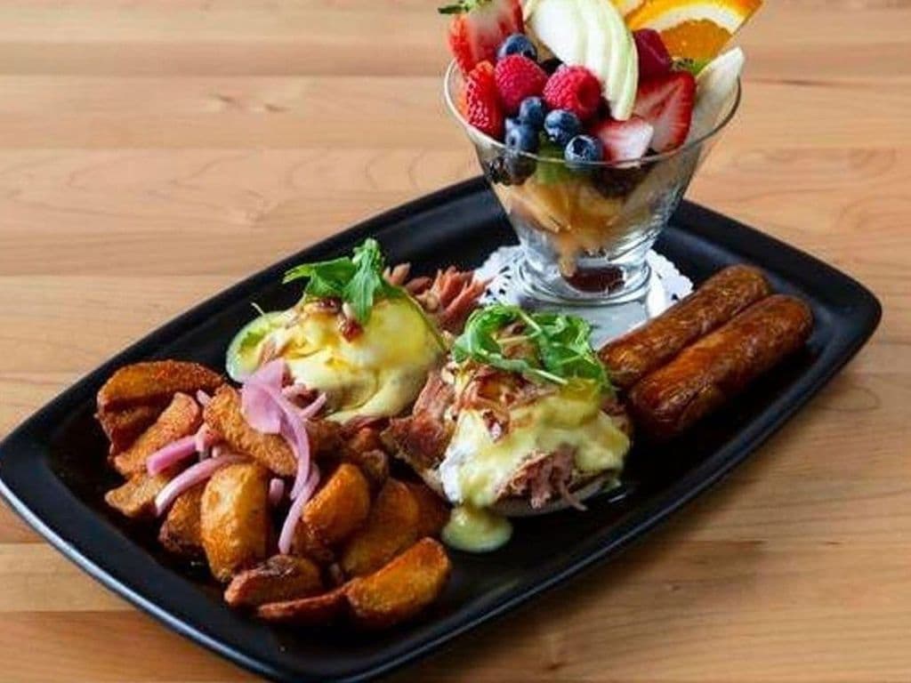 Oeufs bénédictine notre jambon maison / Our Homemade Ham Eggs Benedict