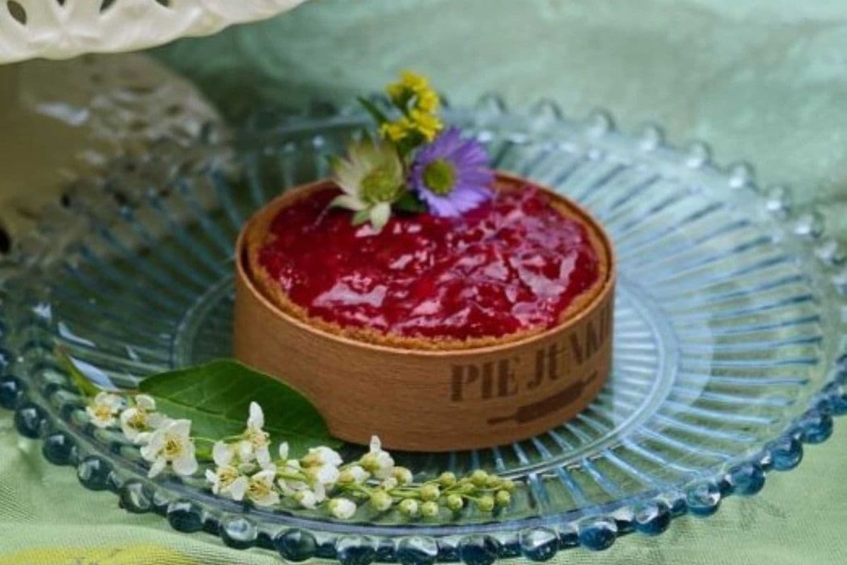 Raspberry Cheesecake Pie (8 cm)