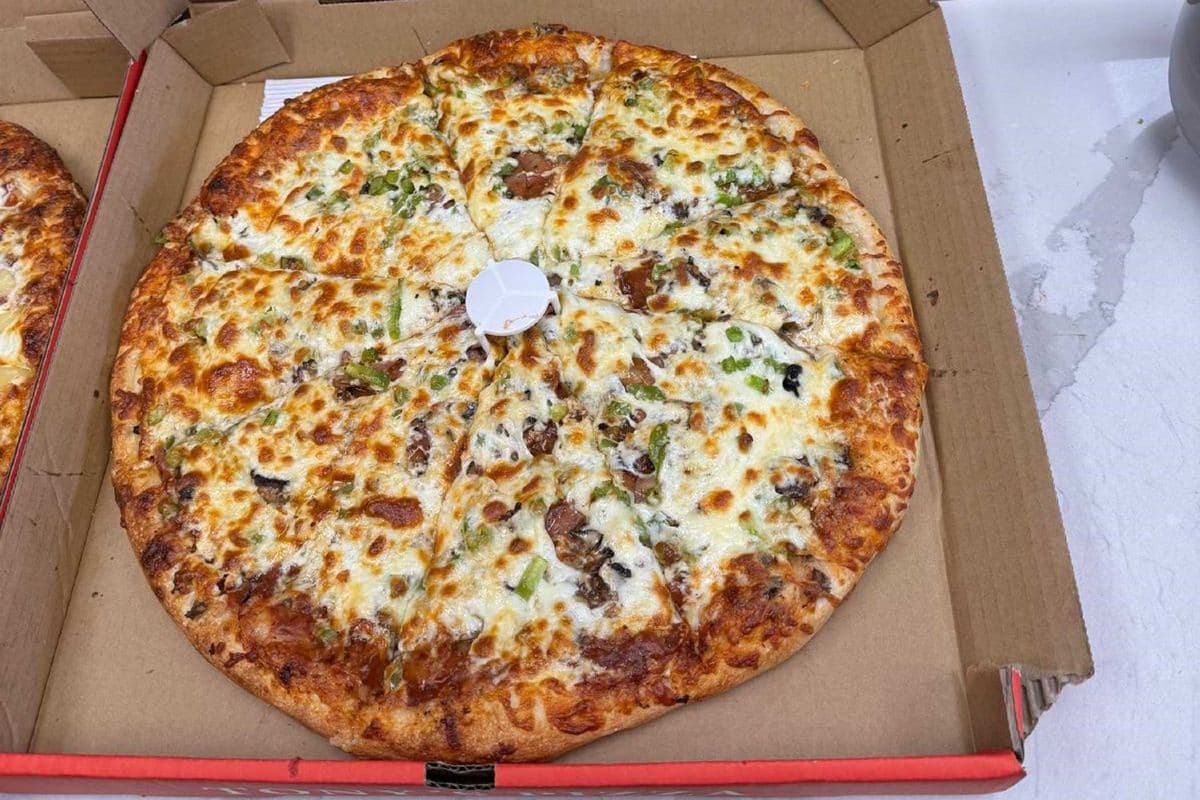15" Large Halal Combination Pizza