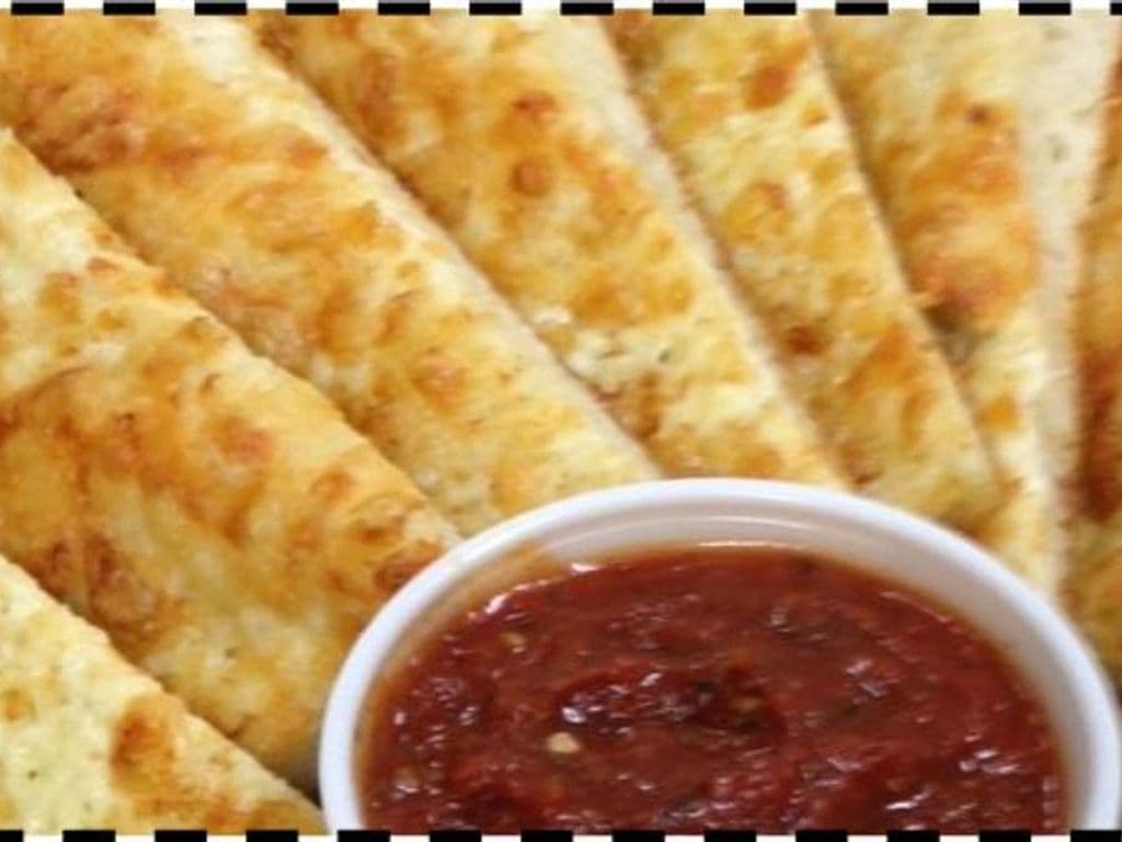 Cheesy Pizza Bread