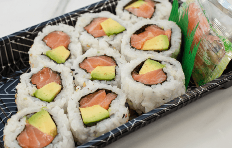Salmon Avocado Roll (9 pcs)