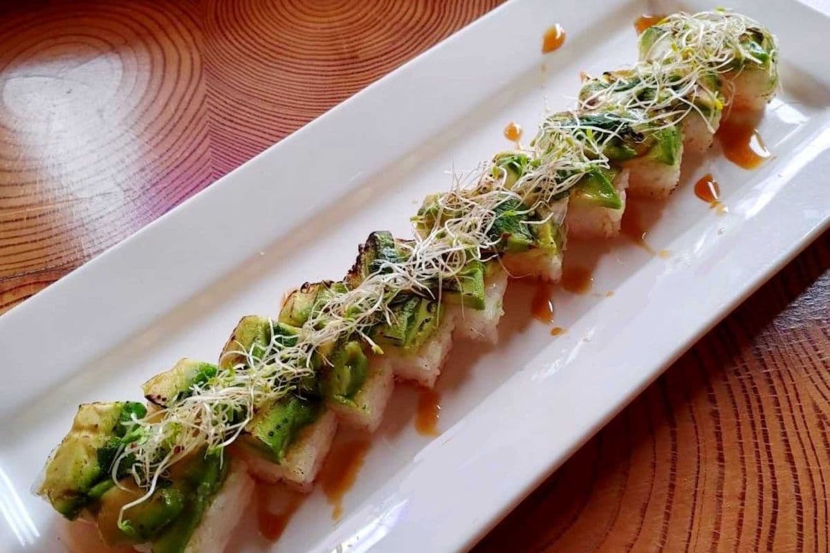 Avocado Aburi Oshi Sushi