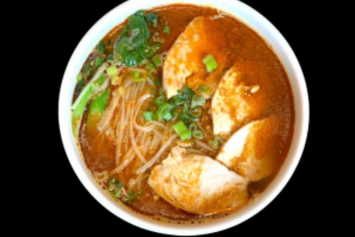 18. Sate Chicken Rice Noodle Soup
