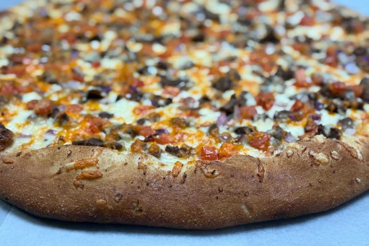 10" The Impossible Donair Pizza (100% Vegetarian)