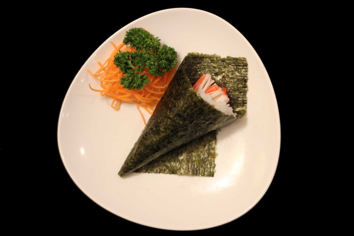 11. Crab Hand Roll (1 pc)