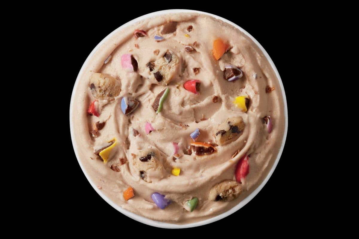 Dessert Blizzard Collision de Biscuits et Smarties / Smarties Cookie Collision