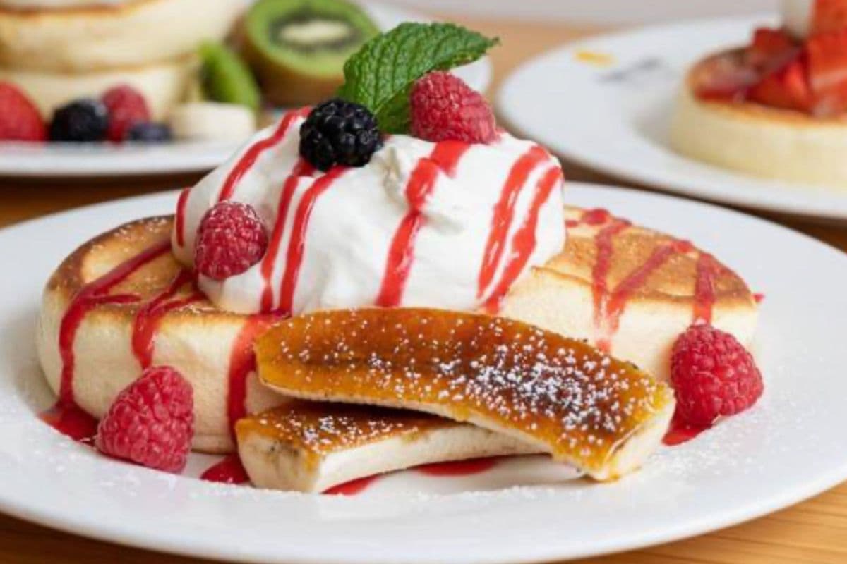 Raspberry Banana Soufflé Pancake