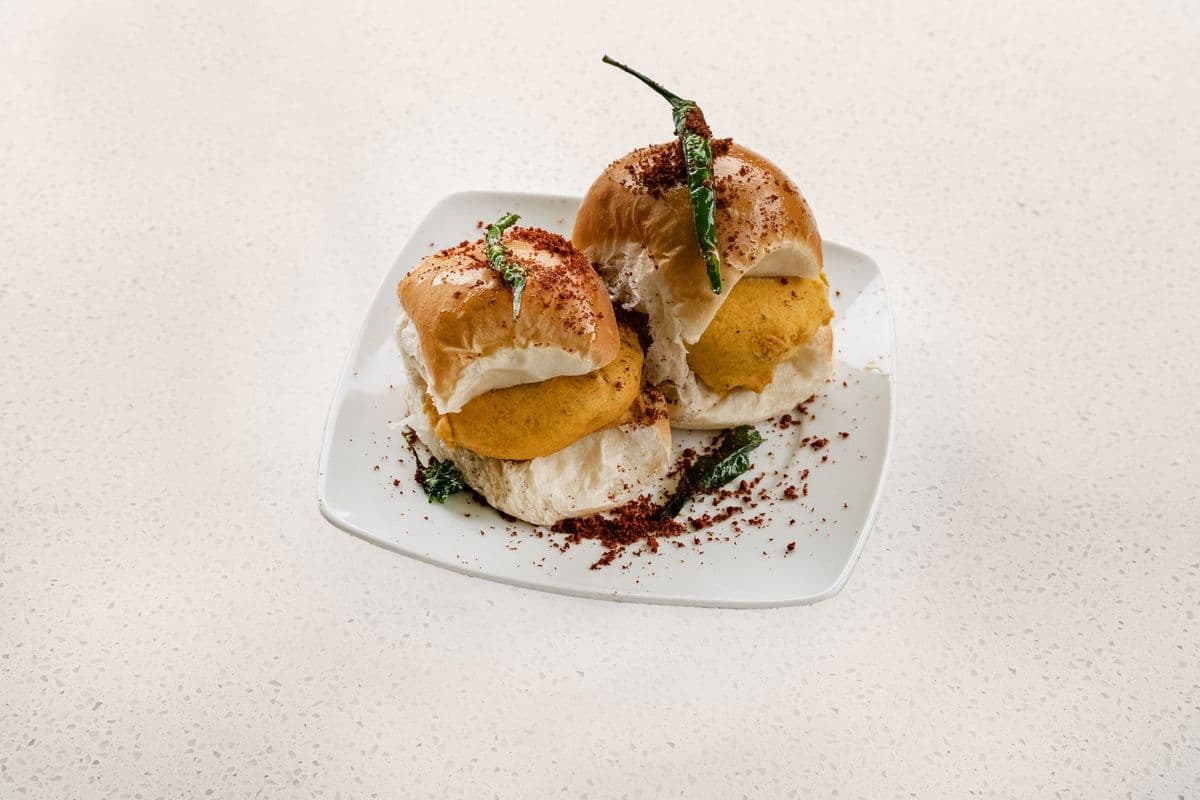 Vada Pav (2 Pcs)