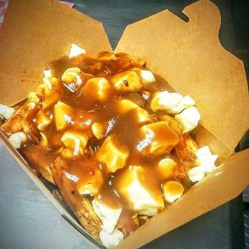 .Poutine (Medium) (Beef Gravy).