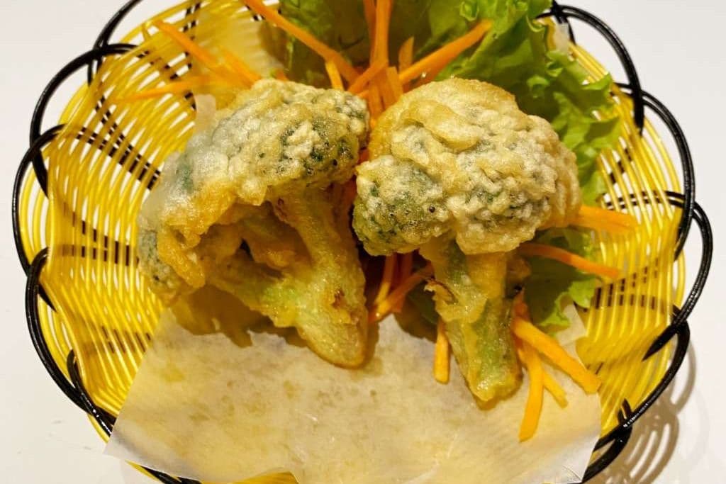A24. Broccoli Tempura (8 pcs)
