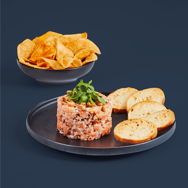 Tartare Saumon Érable et bacon (Portion Régulière) / Maple & Bacon Salmon Tartare (Regular Portion)