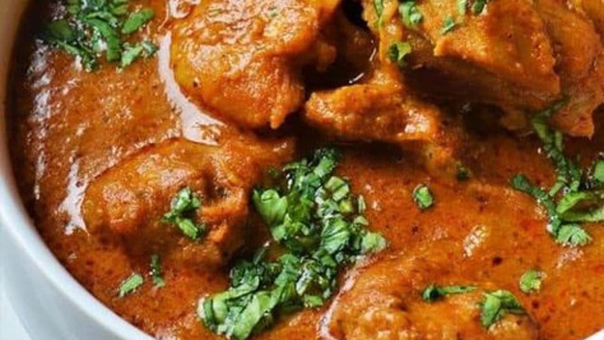 CHICKEN CURRY