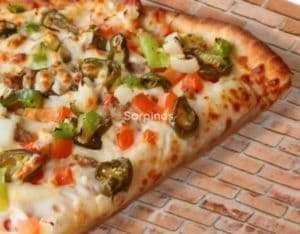 HOT CHILI MEXICAN PIZZA