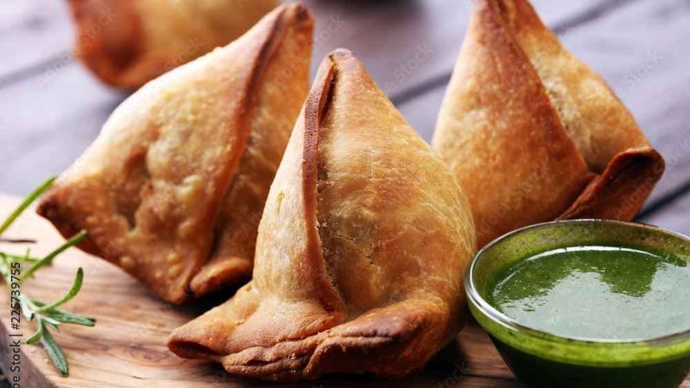 Butter Chicken Samosa