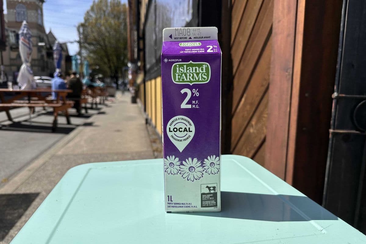 Island Farms 2% Milk (1 L)