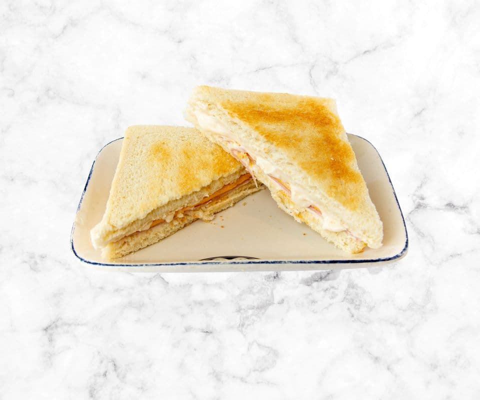 S11 Toast with ham and cheese / S11 火腿芝士三文治