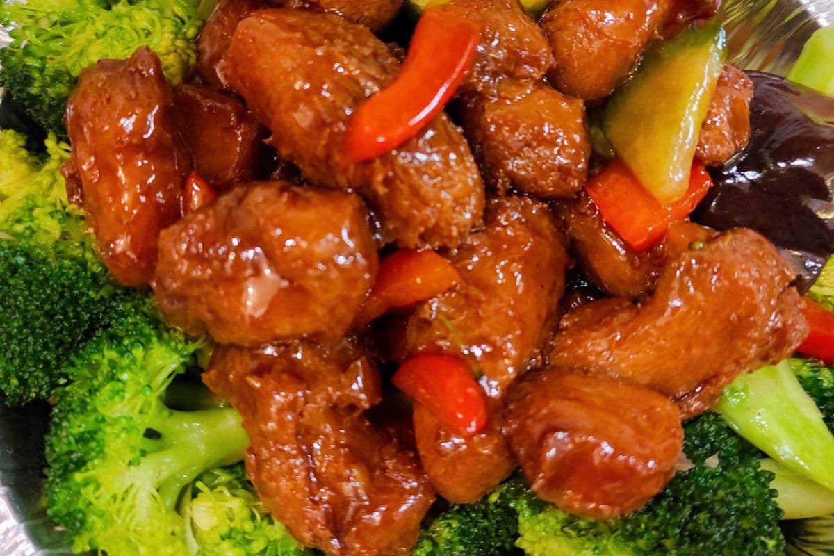 E122. Barbeque Veggie Chicken Bites with Broccoli